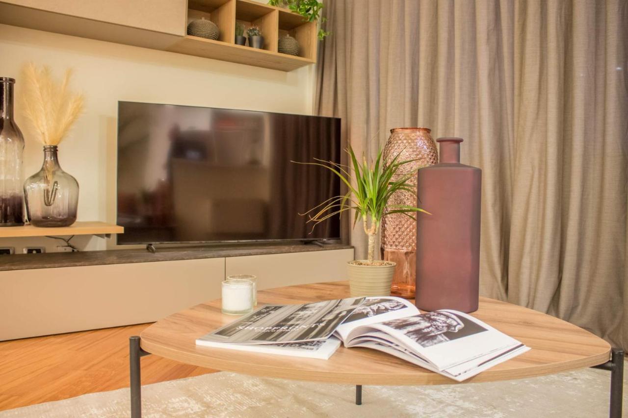 Ar Prestige Penthouse - Soho Apartment Bergamo Luaran gambar