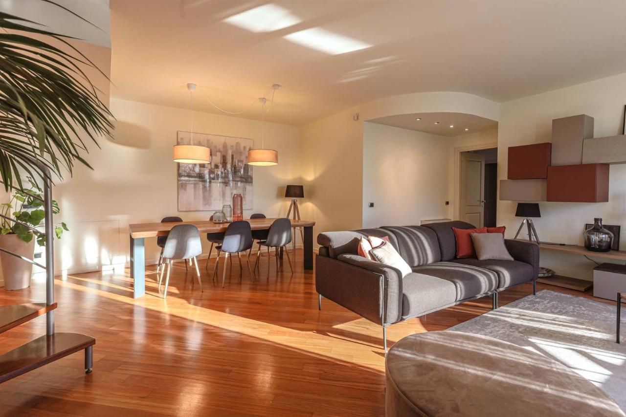 Ar Prestige Penthouse - Soho Apartment Bergamo Luaran gambar